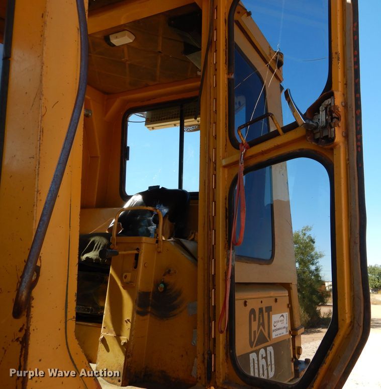 image for item DJ8882 1984 Caterpillar D6D  dozer