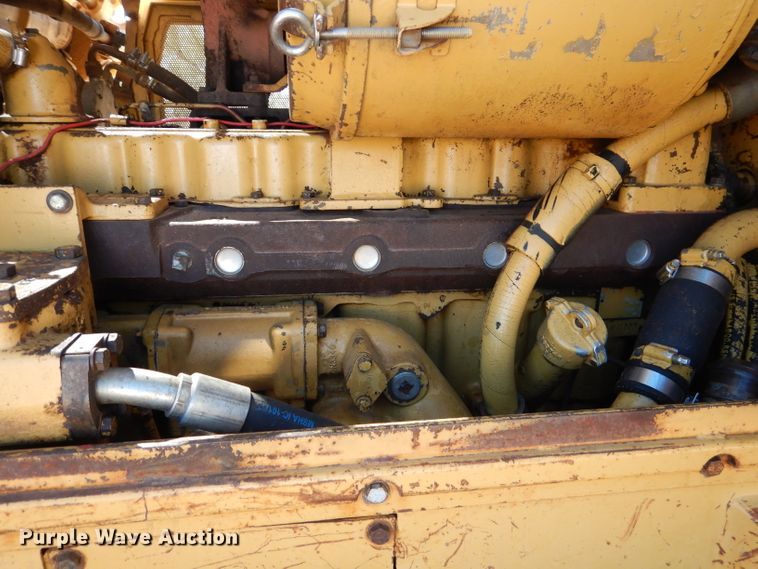 image for item DJ8882 1984 Caterpillar D6D  dozer