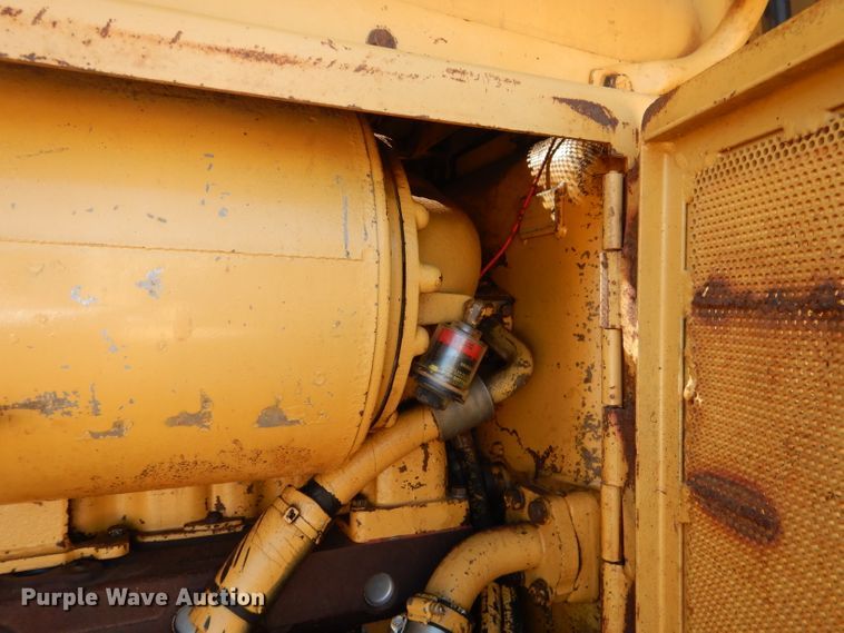 image for item DJ8882 1984 Caterpillar D6D  dozer