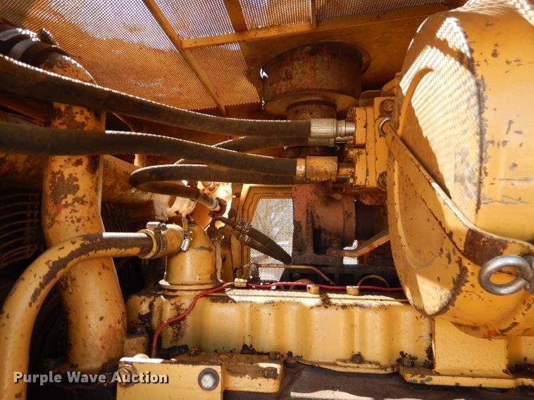 image for item DJ8882 1984 Caterpillar D6D  dozer