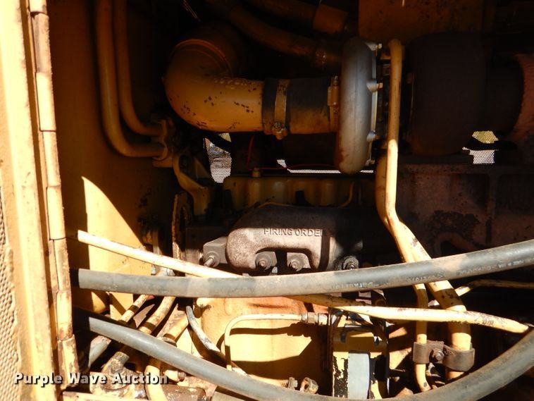 image for item DJ8882 1984 Caterpillar D6D  dozer