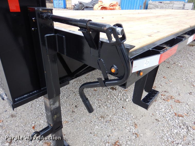 image for item DK1266 2021 Texas Pride FT827521KGN  equipment trailer