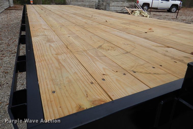 image for item DK1266 2021 Texas Pride FT827521KGN  equipment trailer