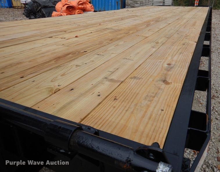 image for item DK1266 2021 Texas Pride FT827521KGN  equipment trailer