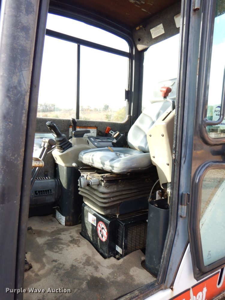 image for item DK1269 2004 Bobcat 341G  mini excavator