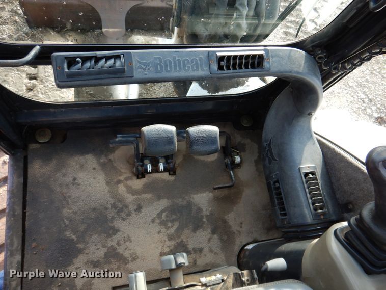 image for item DK1269 2004 Bobcat 341G  mini excavator