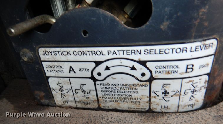 image for item DK1269 2004 Bobcat 341G  mini excavator