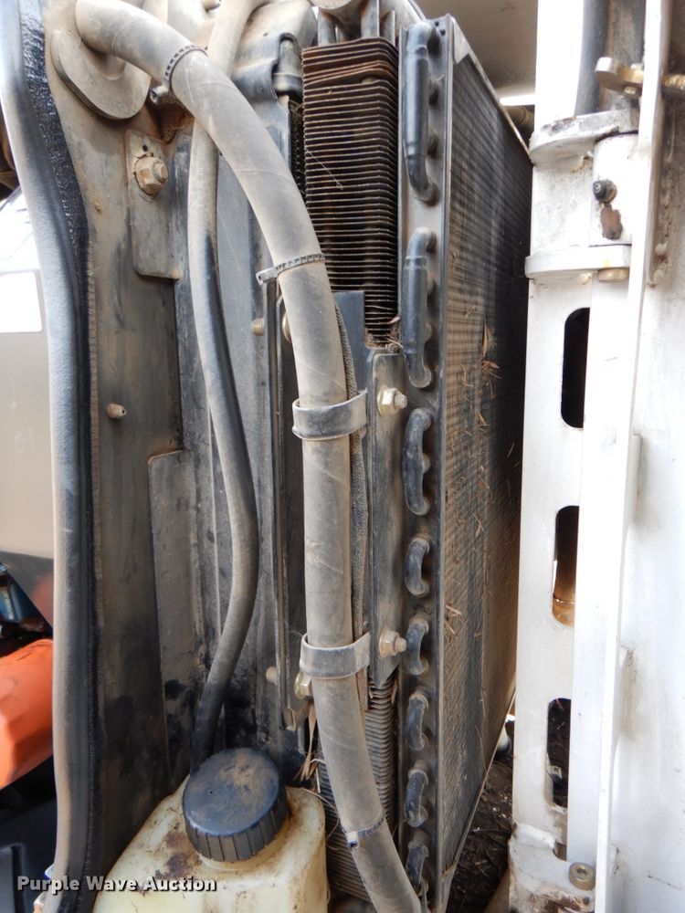 image for item DK1269 2004 Bobcat 341G  mini excavator