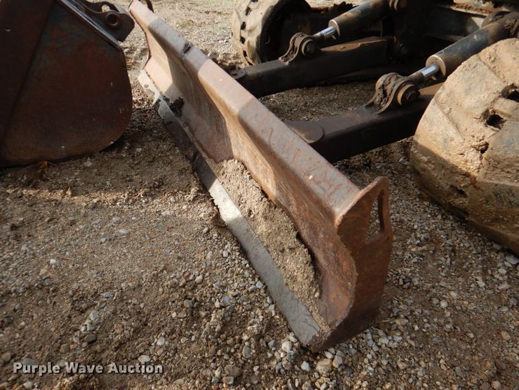 image for item DK1269 2004 Bobcat 341G  mini excavator