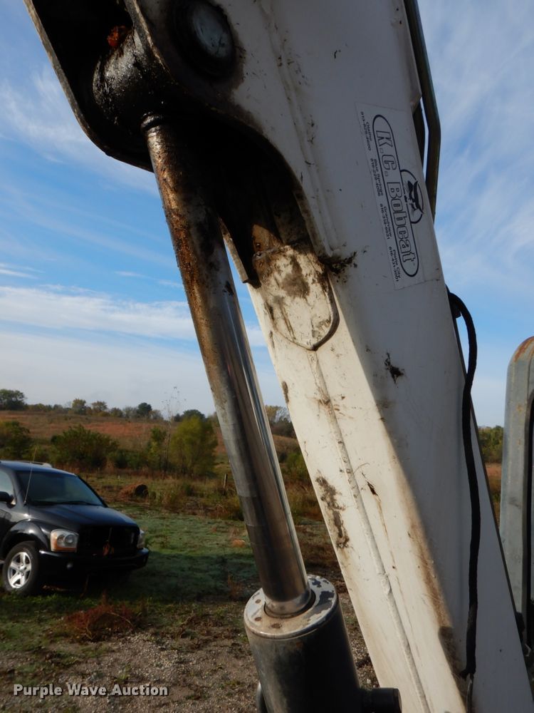 image for item DK1269 2004 Bobcat 341G  mini excavator