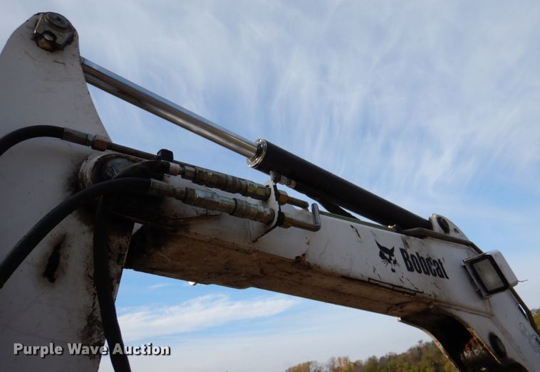 image for item DK1269 2004 Bobcat 341G  mini excavator