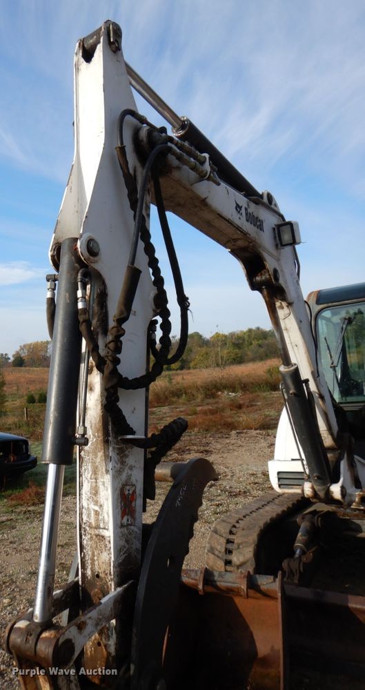 image for item DK1269 2004 Bobcat 341G  mini excavator