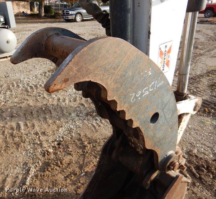 image for item DK1269 2004 Bobcat 341G  mini excavator