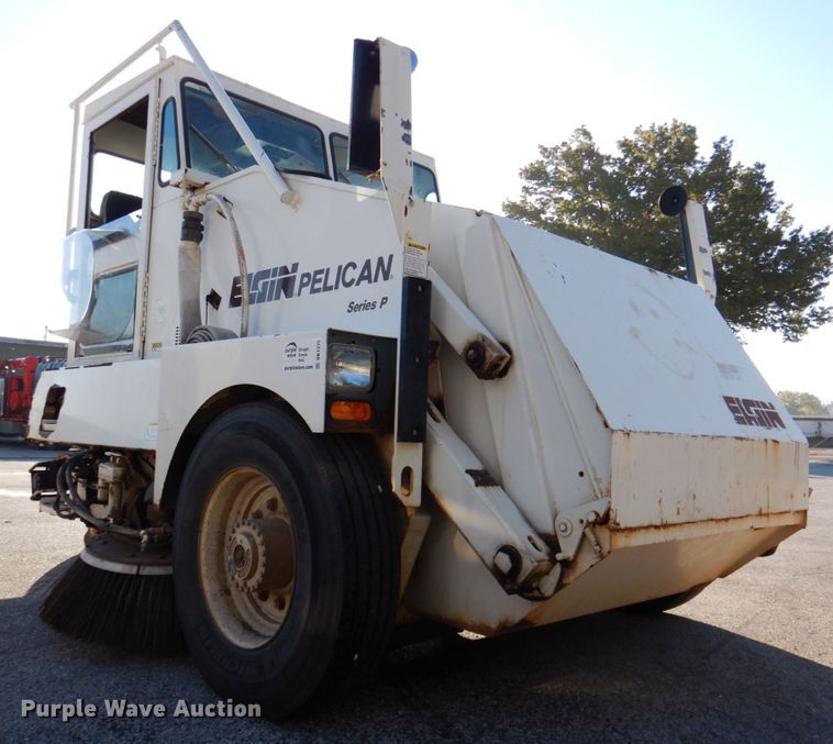 image for item DK1275 1999 Elgin Pelican Series P  sweeper