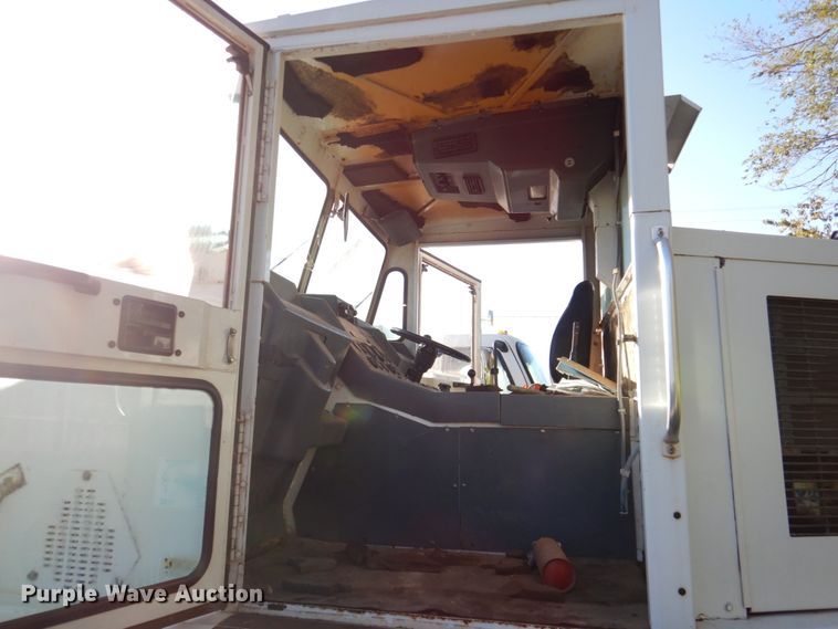 image for item DK1275 1999 Elgin Pelican Series P  sweeper