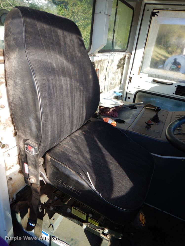 image for item DK1275 1999 Elgin Pelican Series P  sweeper