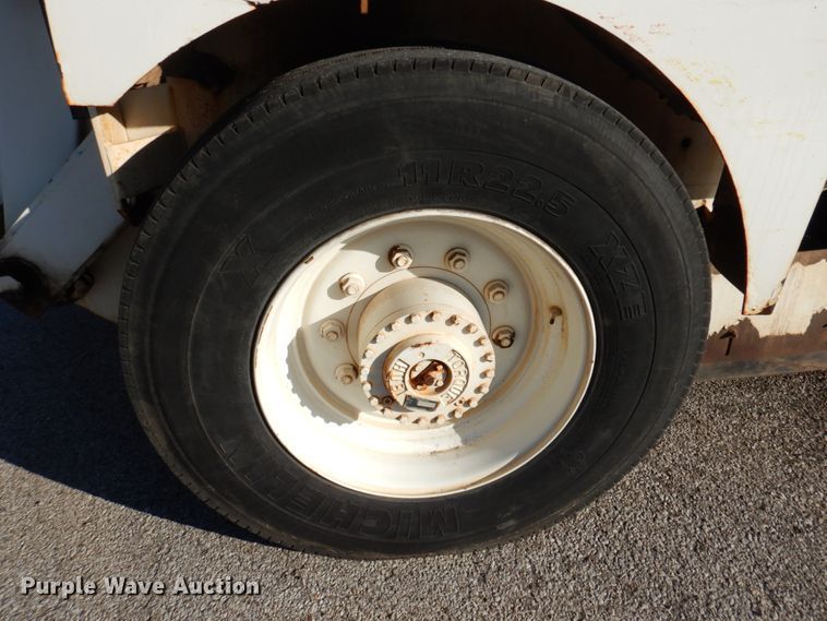 image for item DK1275 1999 Elgin Pelican Series P  sweeper