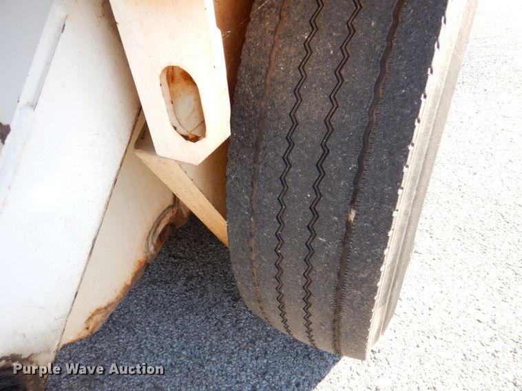 image for item DK1275 1999 Elgin Pelican Series P  sweeper