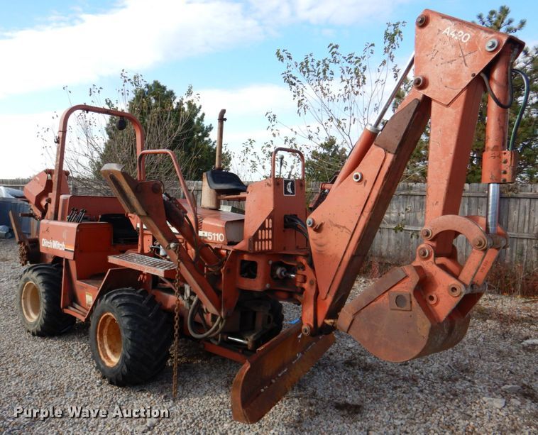 image for item DK1279 1993 Ditch Witch 5110  cable plow