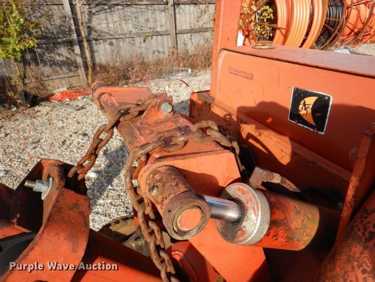 image for item DK1279 1993 Ditch Witch 5110  cable plow