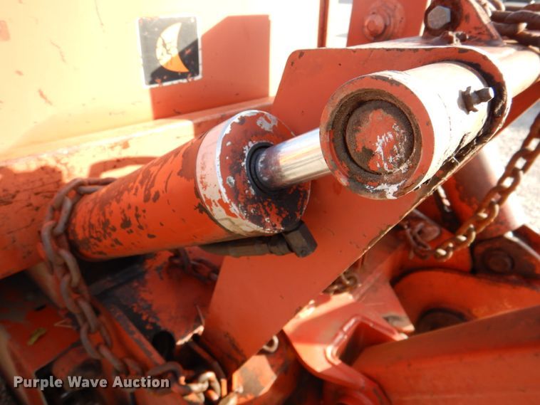 image for item DK1279 1993 Ditch Witch 5110  cable plow