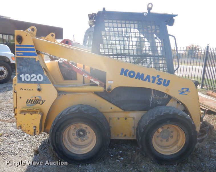 image for item DK1338 2004 Komatsu SK1020T  skid steer loader