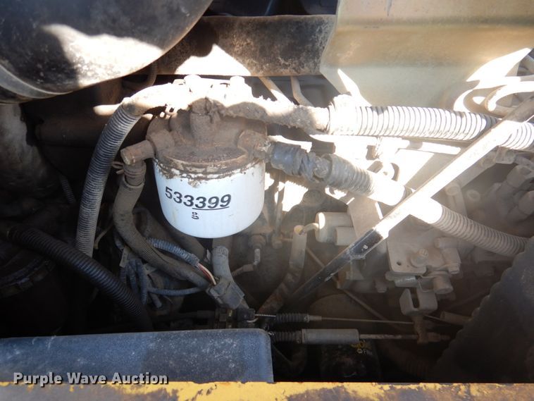 image for item DK1338 2004 Komatsu SK1020T  skid steer loader