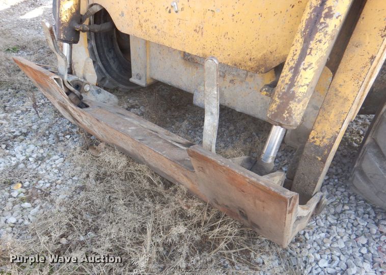 image for item DK1338 2004 Komatsu SK1020T  skid steer loader