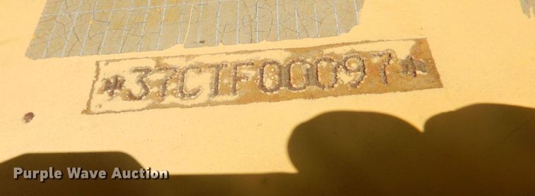 image for item DK1338 2004 Komatsu SK1020T  skid steer loader