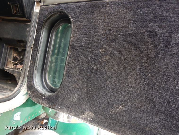 image for item DK3106 1995 Peterbilt 357  dump truck