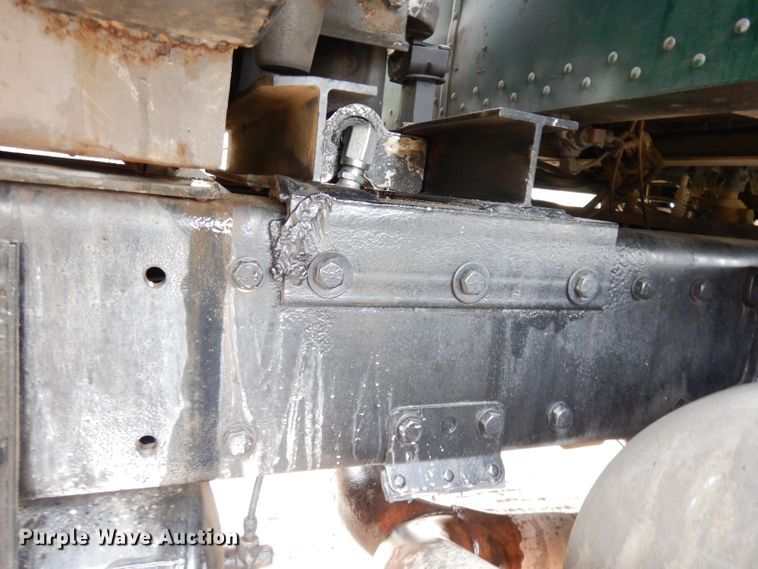 image for item DK3106 1995 Peterbilt 357  dump truck