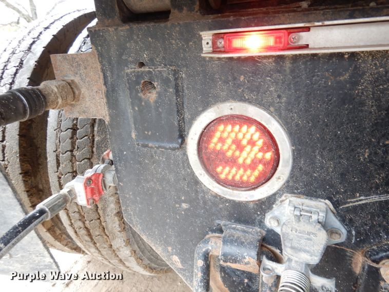 image for item DK3106 1995 Peterbilt 357  dump truck