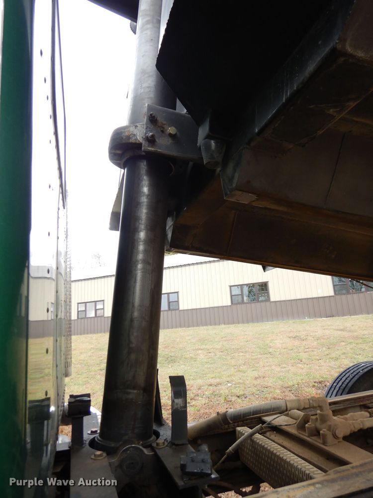 image for item DK3106 1995 Peterbilt 357  dump truck