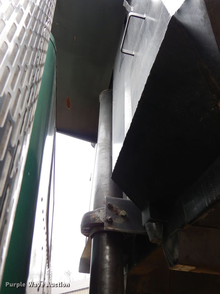 image for item DK3106 1995 Peterbilt 357  dump truck