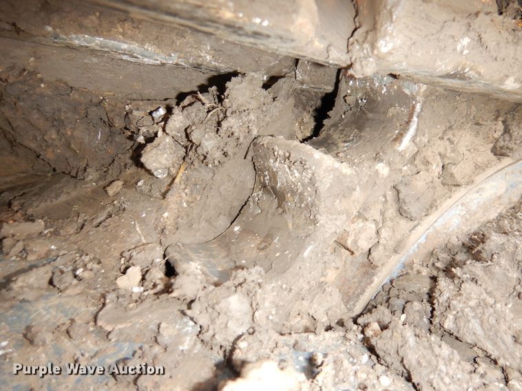 image for item DK3109 2005 Liebherr 622B  track loader