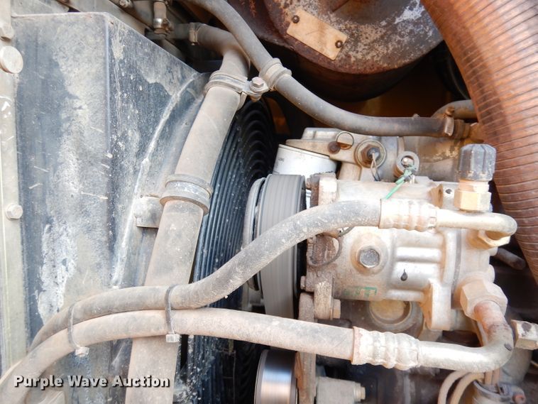 image for item DK3109 2005 Liebherr 622B  track loader