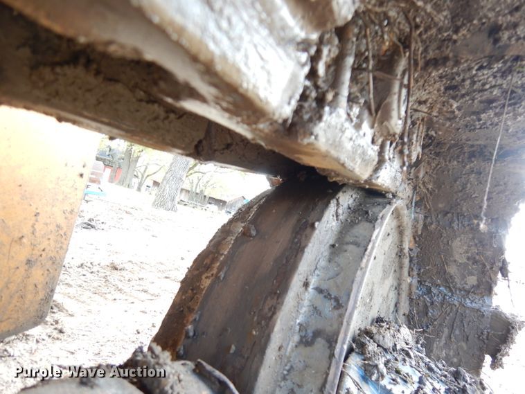 image for item DK3109 2005 Liebherr 622B  track loader