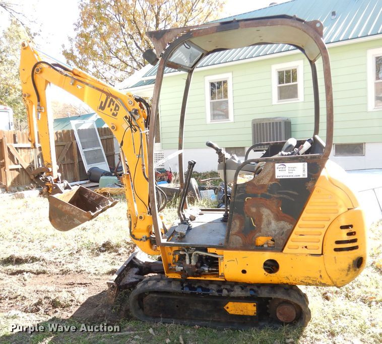 image for item DK3125 2002 JCB 801  mini excavator