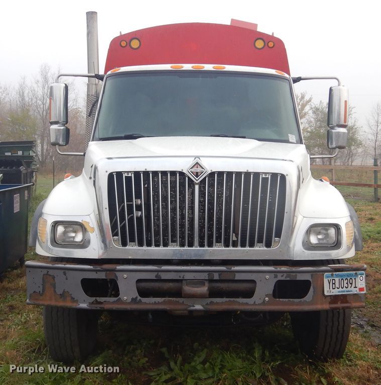 image for item DK3243 2007 International 7500 HT570  refuse truck