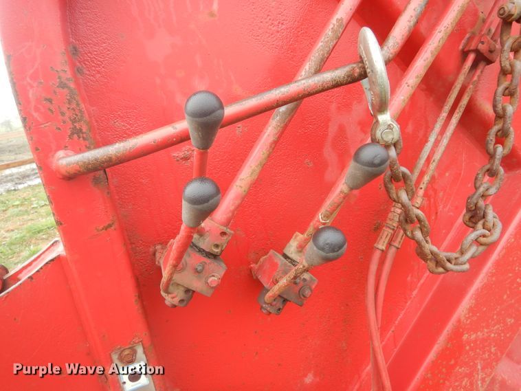 image for item DK3243 2007 International 7500 HT570  refuse truck