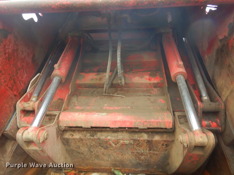 image for item DK3243 2007 International 7500 HT570  refuse truck