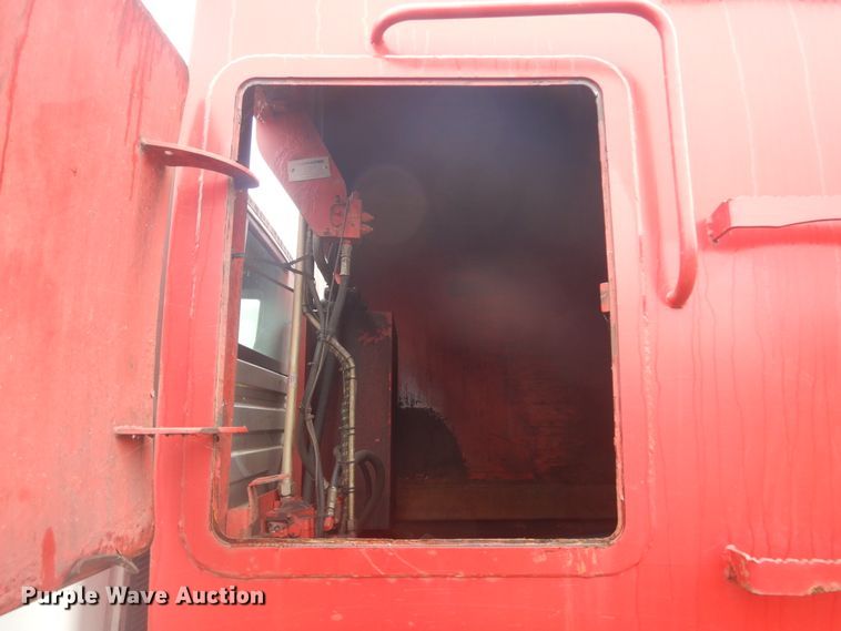 image for item DK3243 2007 International 7500 HT570  refuse truck