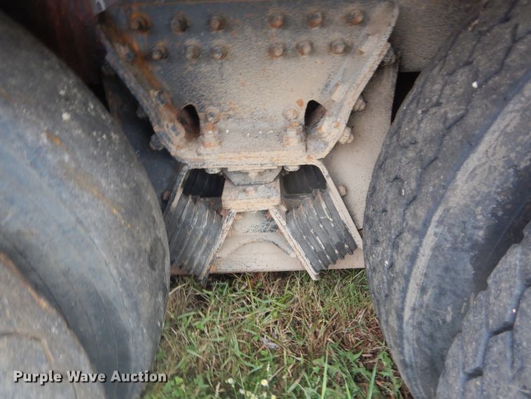 image for item DK3243 2007 International 7500 HT570  refuse truck