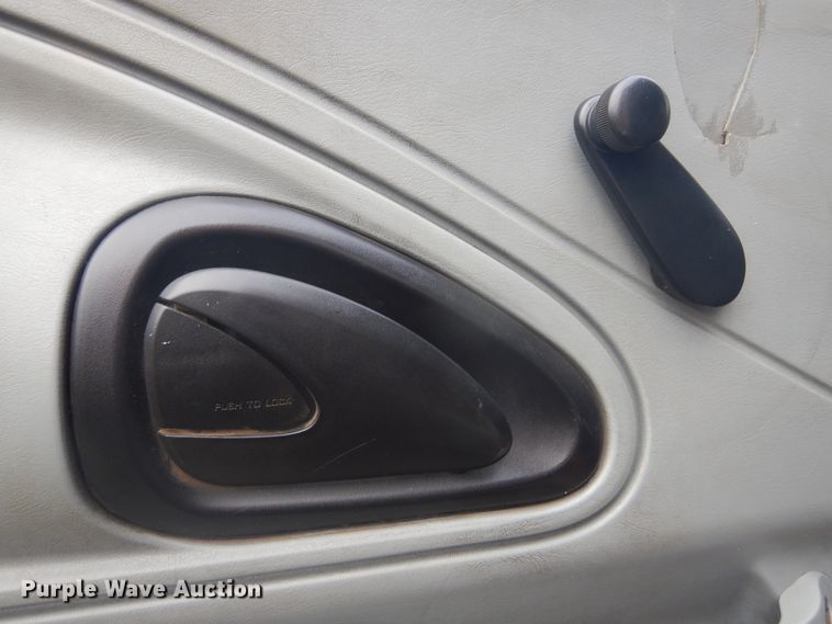 image for item DK3243 2007 International 7500 HT570  refuse truck