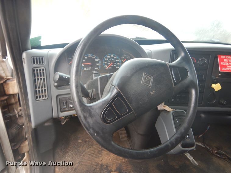 image for item DK3243 2007 International 7500 HT570  refuse truck