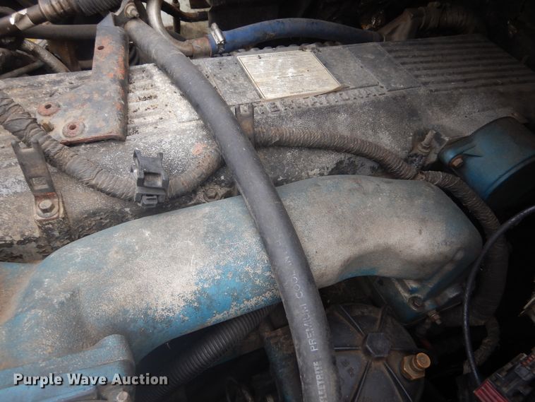 image for item DK3243 2007 International 7500 HT570  refuse truck