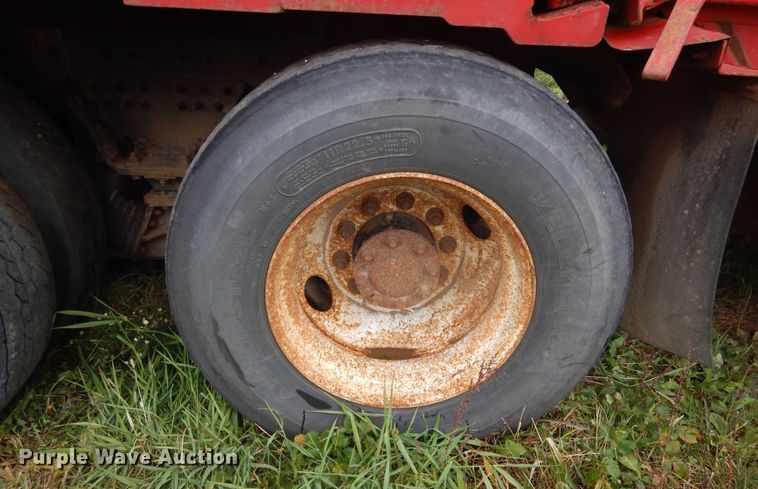 image for item DK3243 2007 International 7500 HT570  refuse truck