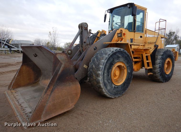 image for item DL5761 1996 Volvo L150C  wheel loader