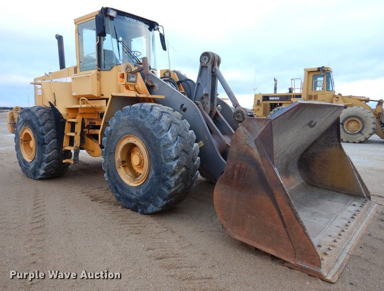 image for item DL5761 1996 Volvo L150C  wheel loader