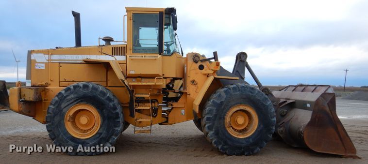 image for item DL5761 1996 Volvo L150C  wheel loader